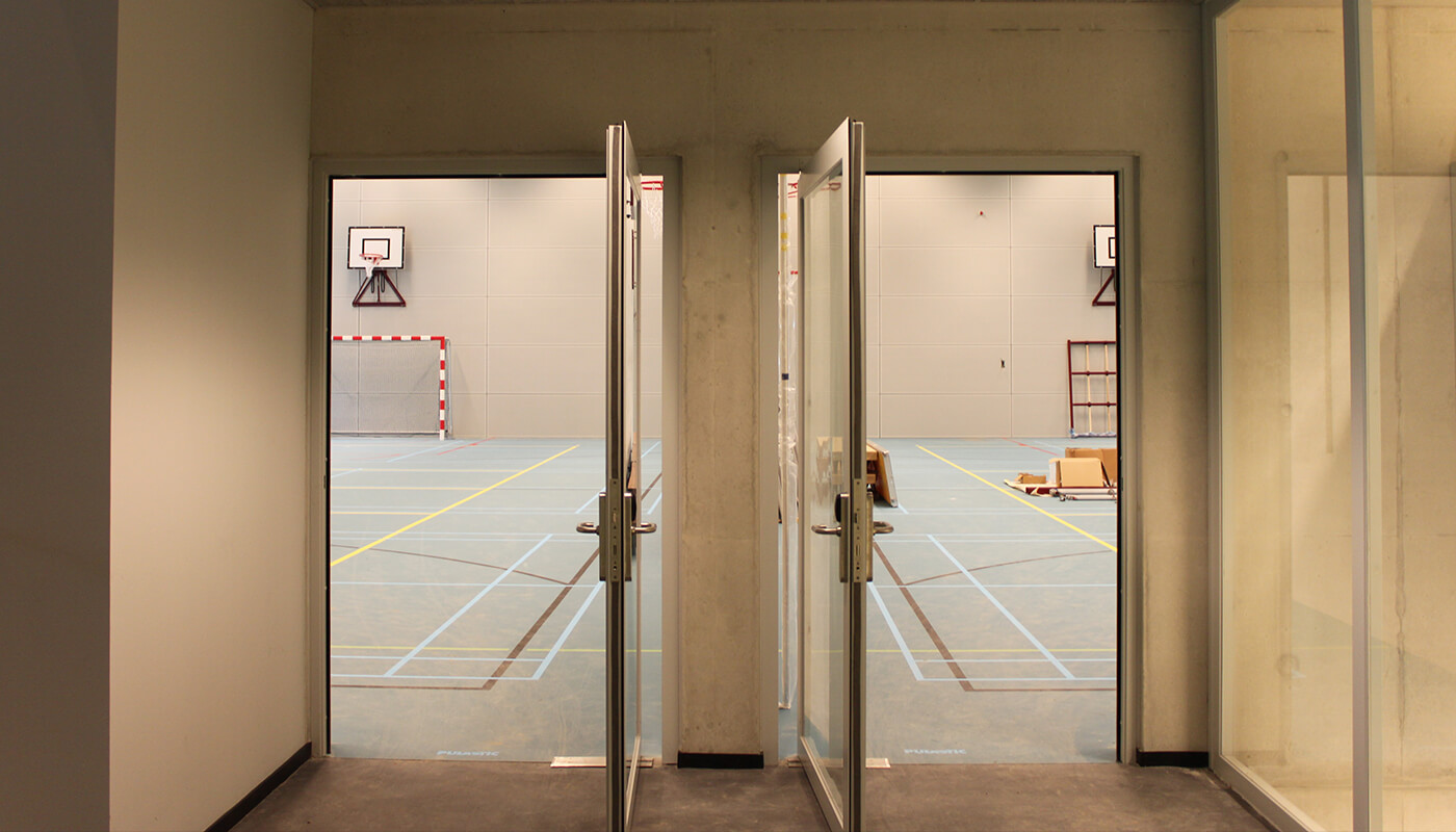 geluidsisolerende deuren sportgebouw Campus Hoogvliet