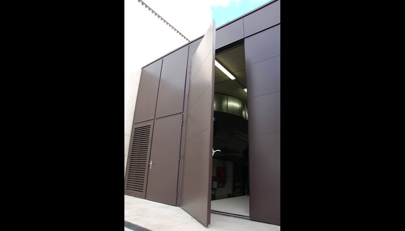 big soundproof doors