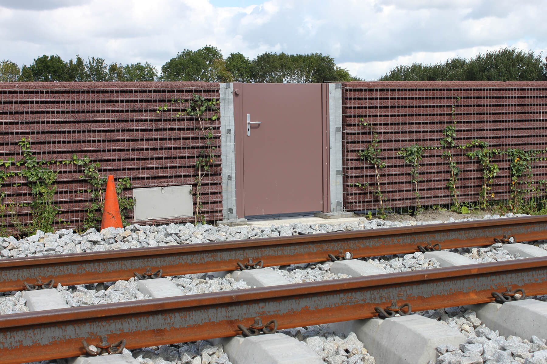 acoustic barrier escape doors